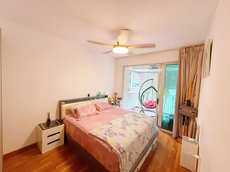 Caspian, 60 Lakeside Drive, 3 Bedrooms, 1,302 sqft, Condominium For Sale, by Charles Huang, 500210601 - Master Bedroom - PropertyGuru.com.sg