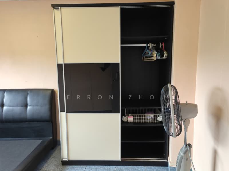 561 Pasir Ris Street 51, 561 Pasir Ris Street 51, Room Rental, 150 sqft, HDB Flat For Rent, by Jerron Zhou, 500210608 - Bedroom - PropertyGuru.com.sg