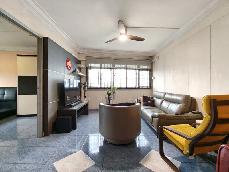 561 Pasir Ris Street 51, 561 Pasir Ris Street 51, Room Rental, 150 sqft, HDB Flat For Rent, by Jerron Zhou, 500210608 - Living Room - PropertyGuru.com.sg