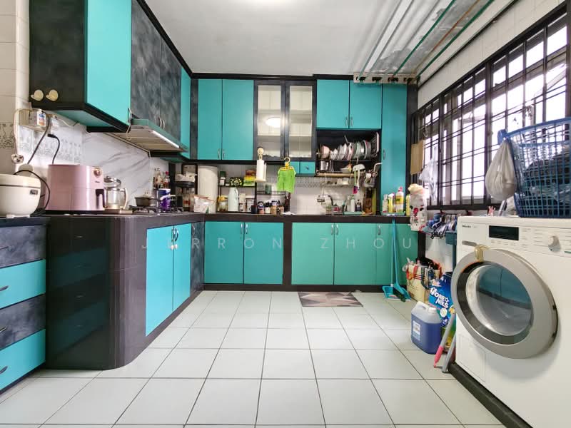 561 Pasir Ris Street 51, 561 Pasir Ris Street 51, Room Rental, 150 sqft, HDB Flat For Rent, by Jerron Zhou, 500210608 - Kitchen - PropertyGuru.com.sg