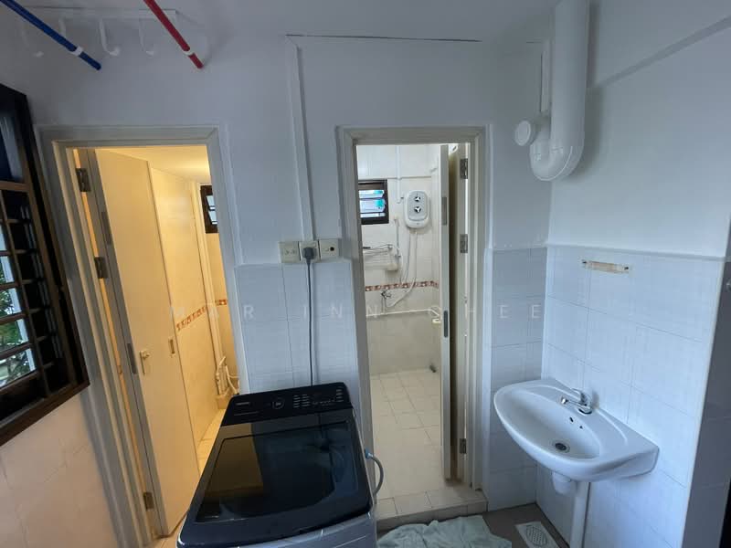 77 Lorong Limau, 77 Lorong Limau, 1 Bedroom, 150 sqft, HDB Flat For Rent, by Mar Inn Chee, 500210613 - Bathroom - PropertyGuru.com.sg