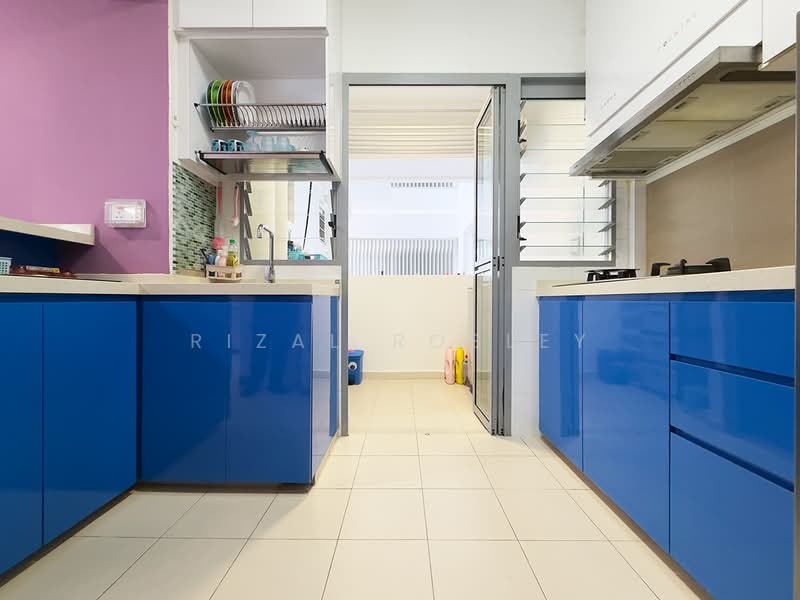 684C Edgedale Plains, 684C Edgedale Plains, 2 Bedrooms, 731 sqft, HDB Flat For Sale, by Rizal Rosley, 500210632 - Kitchen - PropertyGuru.com.sg