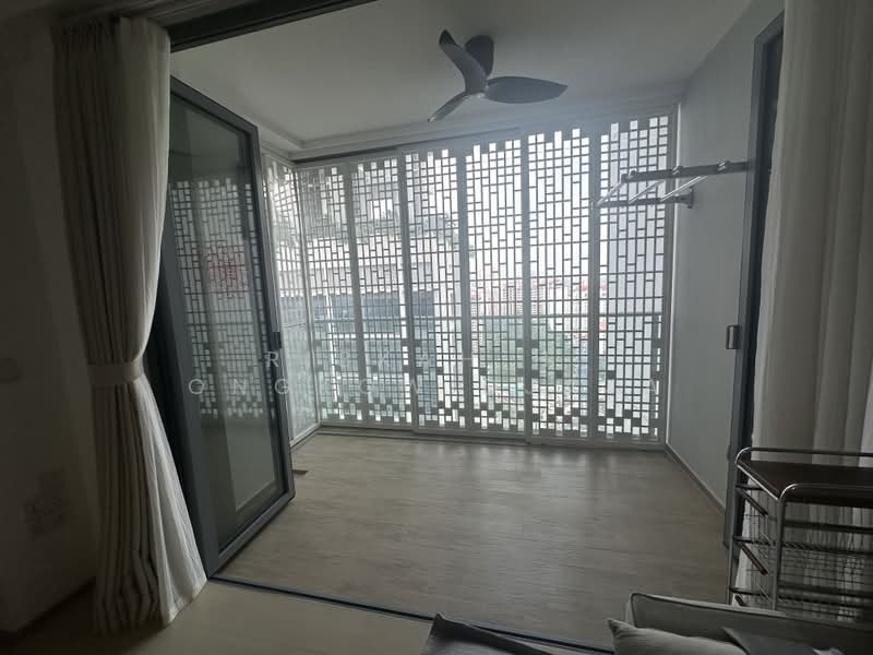 One Holland Village Residences, 5 Holland Village Way, 1 Bedroom, 484 sqft, Condominium For Rent, by Ribkah H. Ongkowidjaja, 500210636 - Balcony - PropertyGuru.com.sg