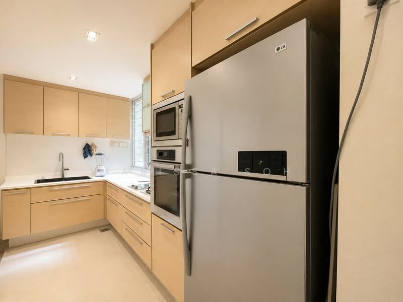 8 @ Mount Sophia, 8 Mount Sophia, 2 Bedrooms, 915 sqft, Condominium For Rent, by Marissa Soh, 500210642 - Kitchen - PropertyGuru.com.sg