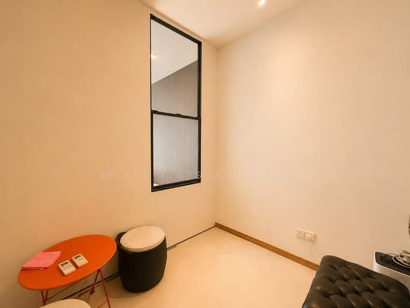 8 @ Mount Sophia, 8 Mount Sophia, 2 Bedrooms, 915 sqft, Condominium For Rent, by Marissa Soh, 500210642 - Common Room - PropertyGuru.com.sg