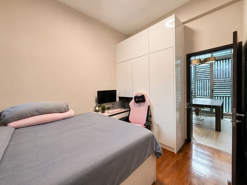 Venezio, 488 Upper East Coast Road, 3 Bedrooms, 1,173 sqft, Apartment For Sale, by David Lim 林伟达, 500210656 - Master Bedroom - PropertyGuru.com.sg