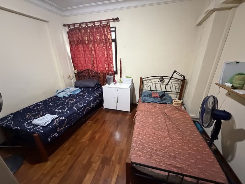 614 Woodlands Avenue 4, 614 Woodlands Avenue 4, 3 Bedrooms, 1,097 sqft, HDB Flat For Sale, by Johnny Lee, 500210660 - Bedroom - PropertyGuru.com.sg