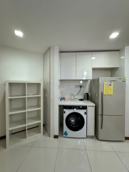 Eight Courtyards, 2 Canberra Drive, Studio, 549 sqft, Condominium For Sale, by Wee Xin Yi, 500210664 - Kitchen - PropertyGuru.com.sg