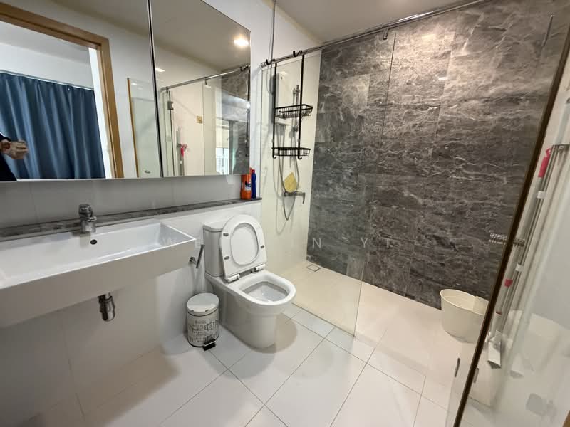 Eight Courtyards, 2 Canberra Drive, Studio, 549 sqft, Condominium For Sale, by Wee Xin Yi, 500210664 - Bathroom - PropertyGuru.com.sg