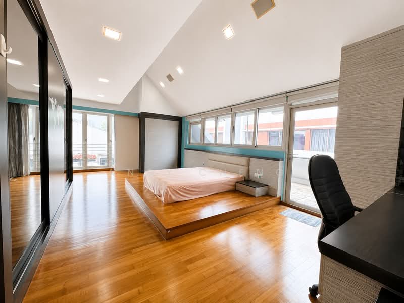 โ
๐๐ฎ๐ป๐ฑ๐ฒ๐ฑ ๐๐
๐ฐ๐ฒ๐น๐น๐ฒ๐ป๐ฐ๐ฒ โ
Semi-Detached | Serangoon Garden | Tai Yuan Garden, Lorong Chuan / Serangoon Garden / Tai Yuan Heights, Hougang / Punggol / Sengkang, 6 Bedrooms, 7,500 sqft, Semi-Detached House For Sale, by Andy Cheng, 500210673 - Bedroom - PropertyGuru.com.sg