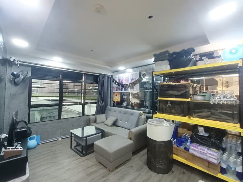 131C Canberra Crescent, 131C Canberra Crescent, 2 Bedrooms, 731 sqft, HDB Flat For Sale, by Shawn Phua, 500210680 - Living Room - PropertyGuru.com.sg