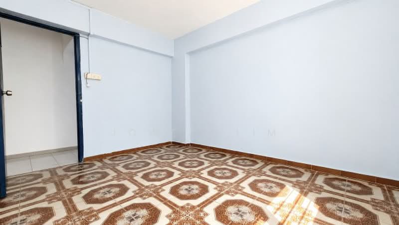 106 Woodlands Street 13, 106 Woodlands Street 13, 3 Bedrooms, 1,033 sqft, HDB Flat For Sale, by Jowell Lim, 500210682 - PropertyGuru.com.sg