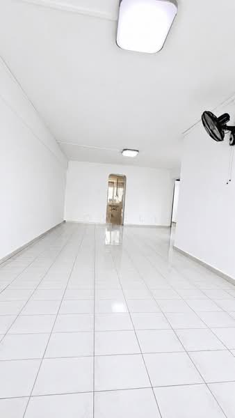 106 Woodlands Street 13, 106 Woodlands Street 13, 3 Bedrooms, 1,033 sqft, HDB Flat For Sale, by Jowell Lim, 500210682 - PropertyGuru.com.sg