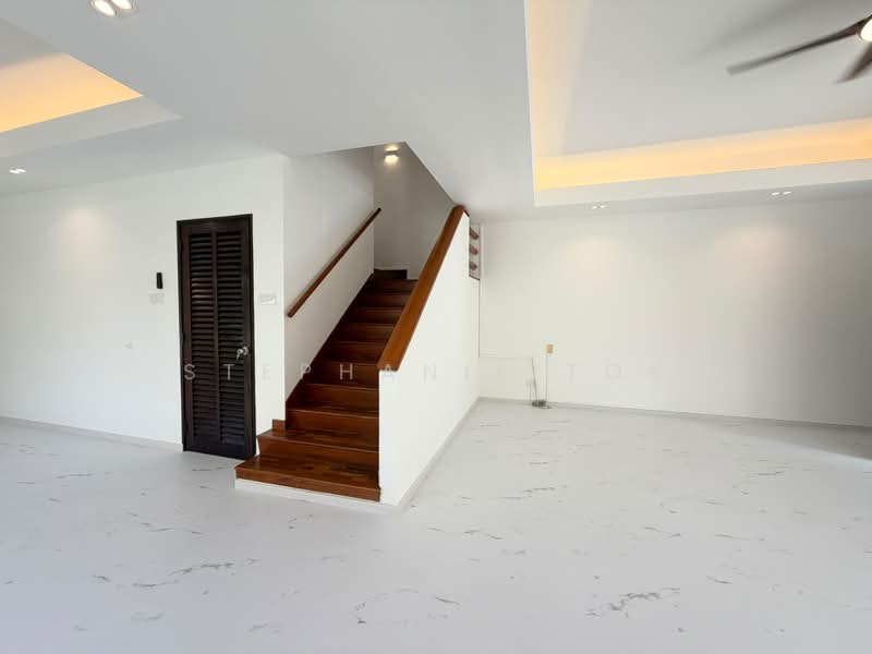 Beautiful 3 Storey Corner Terrace, Priced to Sell, Spacious Rooms, Wide Frontage, Excelleng Connectivity, 5 Bedrooms, 3,200 sqft, Corner Terrace For Sale, by Stephanie Tok, 500210688 - Interior - PropertyGuru.com.sg