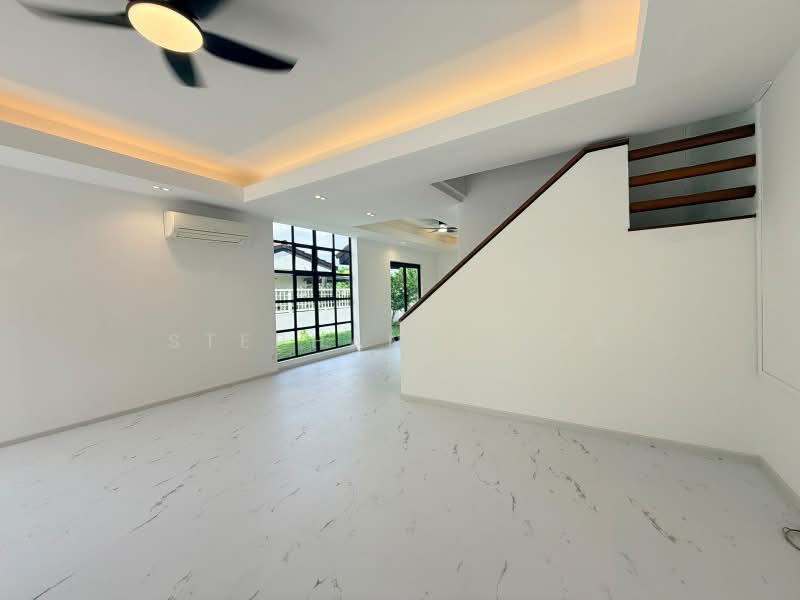 Beautiful 3 Storey Corner Terrace, Priced to Sell, Spacious Rooms, Wide Frontage, Excelleng Connectivity, 5 Bedrooms, 3,200 sqft, Corner Terrace For Sale, by Stephanie Tok, 500210688 - Living Room - PropertyGuru.com.sg