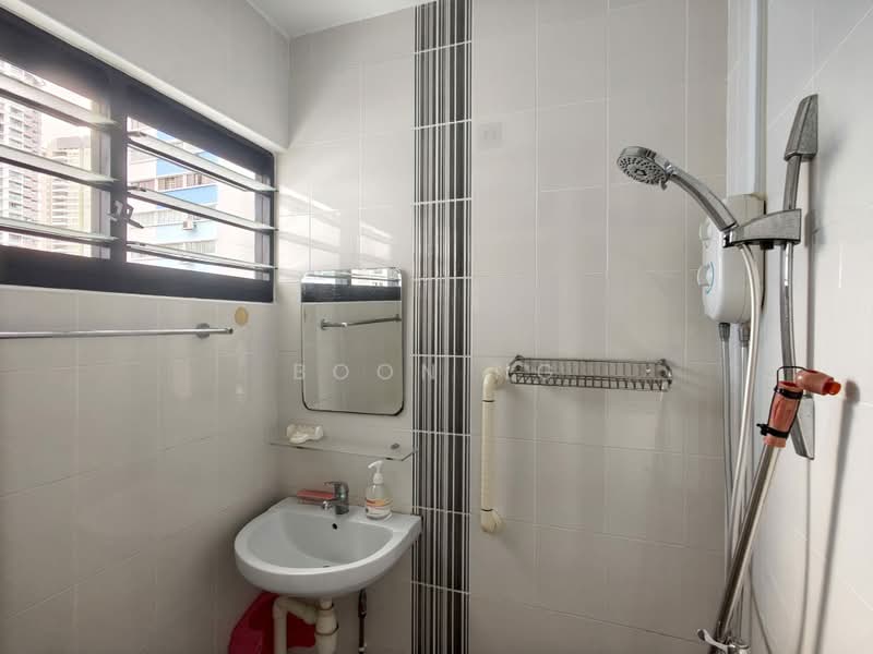 119 Bukit Batok West Avenue 6, 119 Bukit Batok West Avenue 6, Room Rental, 100 sqft, HDB Flat For Rent, by Boon Ng, 500210694 - Bathroom - PropertyGuru.com.sg