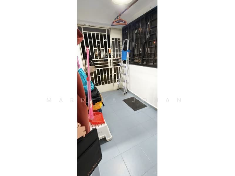 248 Hougang Avenue 3, 248 Hougang Avenue 3, Hougang / Punggol / Sengkang, 2 Bedrooms, 776 sqft, HDB Flat For Sale, by Mardina Johan, 500210695 - Exterior - PropertyGuru.com.sg