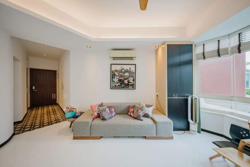 Ewe Boon Regent, 31 Ewe Boon Road, 3 Bedrooms, 1,141 sqft, Condominium For Sale, by Bryan Luke Ng, 500210698 - Living Room - PropertyGuru.com.sg