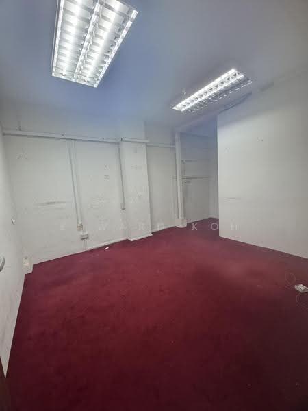 Golden Wall Flatted Factory, 2 Jalan Rajah, Balestier / Toa Payoh, 1,420 sqft, Light Industrial (B1) For Rent, by Edward Koh, 500210703 - Interior - CommercialGuru.com.sg