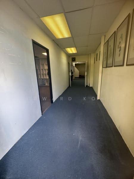Golden Wall Flatted Factory, 2 Jalan Rajah, Balestier / Toa Payoh, 1,420 sqft, Light Industrial (B1) For Rent, by Edward Koh, 500210703 - Corridor - CommercialGuru.com.sg
