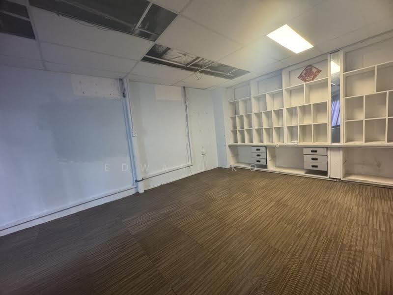 Golden Wall Flatted Factory, 2 Jalan Rajah, Balestier / Toa Payoh, 1,420 sqft, Light Industrial (B1) For Rent, by Edward Koh, 500210703 - Interior - CommercialGuru.com.sg