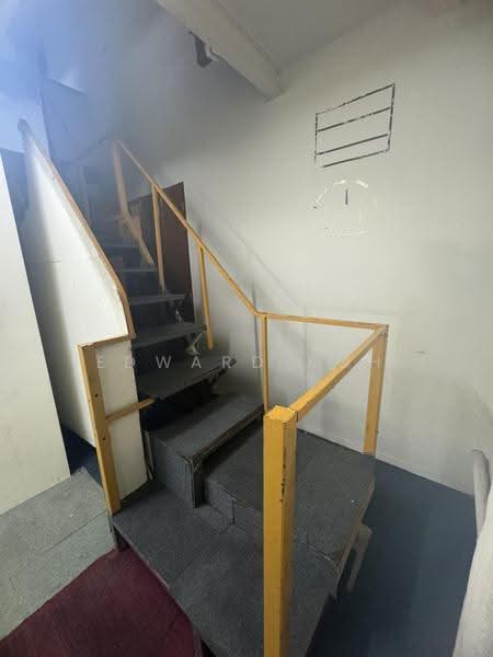 Golden Wall Flatted Factory, 2 Jalan Rajah, Balestier / Toa Payoh, 1,420 sqft, Light Industrial (B1) For Rent, by Edward Koh, 500210703 - Interior - CommercialGuru.com.sg