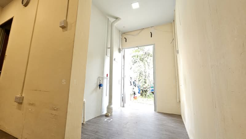 145 Teck Whye Avenue, Teck Whye Avenue, 1,485 sqft, Shop / Shophouse For Sale, by Stanley Wee, 500210704 - Entrance - CommercialGuru.com.sg