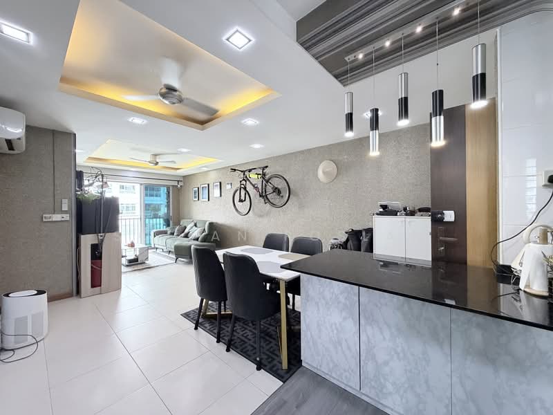 288A Punggol Place, 288A Punggol Place, 3 Bedrooms, 1,066 sqft, HDB Flat For Sale, by Sofian Roslan, 500210706 - Living Room - PropertyGuru.com.sg