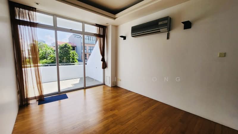East Coast Hill, Sennett Avenue, 6 Bedrooms, 11,200 sqft, Semi-Detached House For Sale, by Ang Pei Xiong, 500210714 - Balcony - PropertyGuru.com.sg