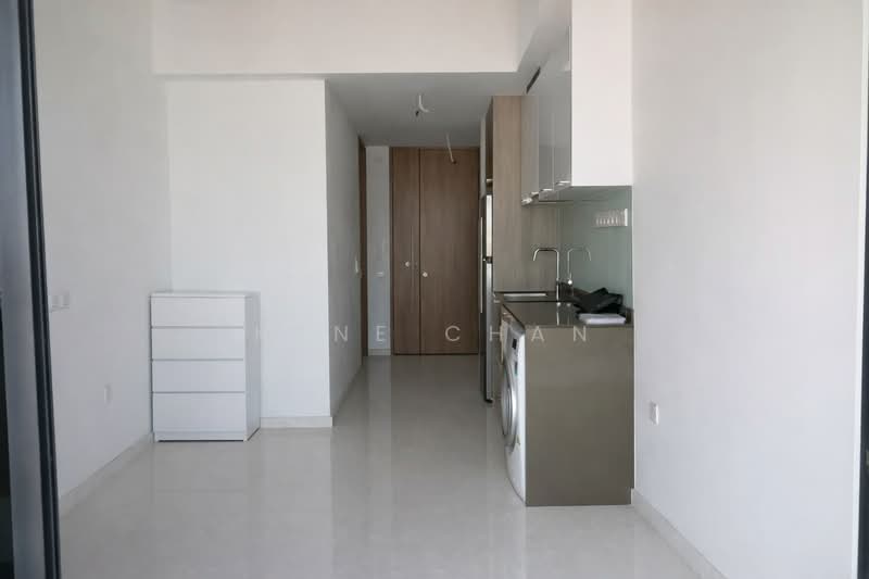 Trilive, 111 Tampines Road, 1 Bedroom, 350 sqft, Condominium For Rent, by Kyne Chan, 500210725 - Kitchen - PropertyGuru.com.sg