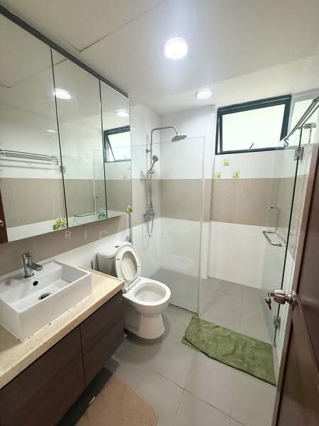 Simei Green Condominium, 1 Simei Street 4, Pasir Ris / Tampines, 3 Bedrooms, 969 sqft, Condominium For Rent, by Richard Ho, 500210729 - Attached Bathroom - PropertyGuru.com.sg
