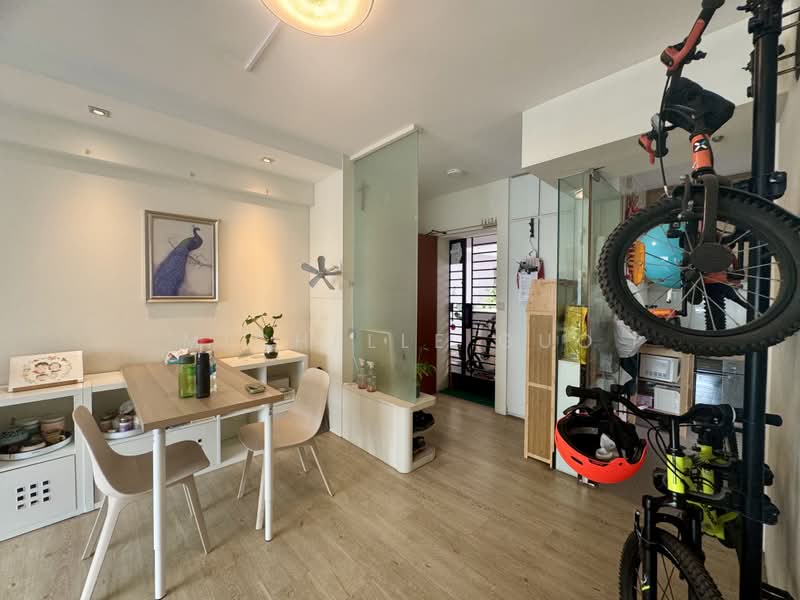 451B Sengkang West Way, 451B Sengkang West Way, 3 Bedrooms, 990 sqft, HDB Flat For Sale, by Michelle Guo, 500210732 - Living Room - PropertyGuru.com.sg