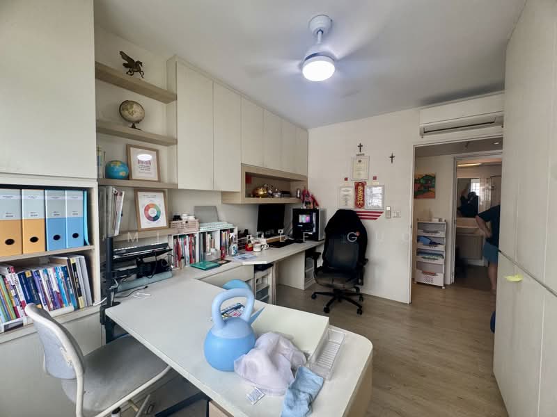 451B Sengkang West Way, 451B Sengkang West Way, 3 Bedrooms, 990 sqft, HDB Flat For Sale, by Michelle Guo, 500210732 - Study - PropertyGuru.com.sg