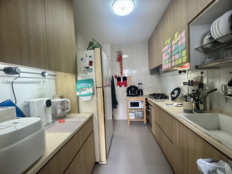 451B Sengkang West Way, 451B Sengkang West Way, Seletar / Yio Chu Kang, 3 Bedrooms, 990 sqft, HDB Flat For Sale, by Michelle Guo, 500210732 - Kitchen - PropertyGuru.com.sg