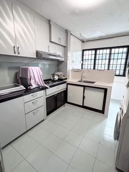 547 Ang Mo Kio Avenue 10, 547 Ang Mo Kio Avenue 10, 2 Bedrooms, 925 sqft, HDB Flat For Rent, by Calvin Ng, 500210755 - Kitchen - PropertyGuru.com.sg