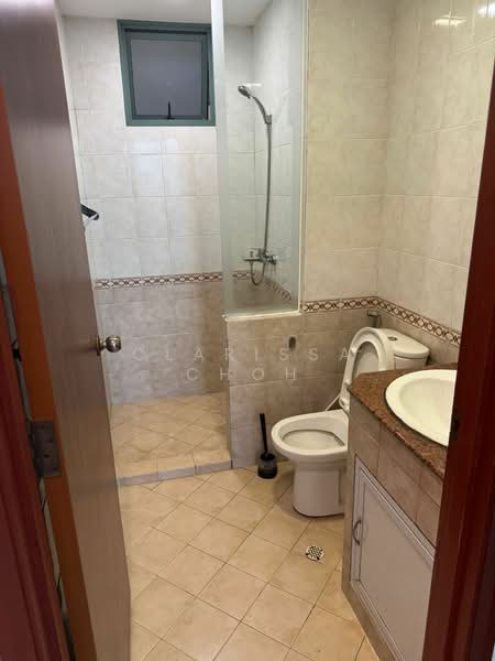 Yew Mei Green, 50 Choa Chu Kang North 6, 3 Bedrooms, 1,292 sqft, Condominium For Sale, by Clarissa Choh, 500210757 - Bathroom - PropertyGuru.com.sg