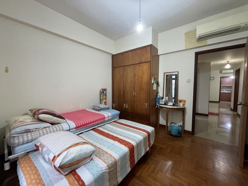 East Meadows, 30 Tanah Merah Kechil Road, 3 Bedrooms, 1,356 sqft, Condominium For Sale, by Jeslyn Tan, 500210766 - Bedroom - PropertyGuru.com.sg