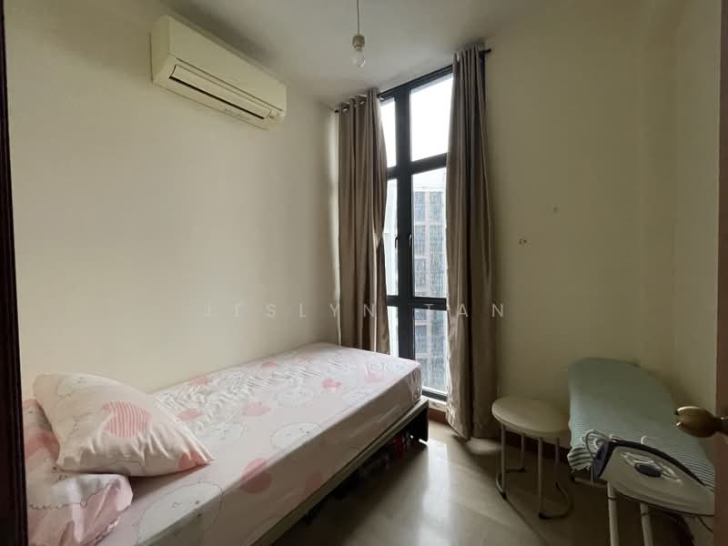 East Meadows, 30 Tanah Merah Kechil Road, 3 Bedrooms, 1,356 sqft, Condominium For Sale, by Jeslyn Tan, 500210766 - Bedroom - PropertyGuru.com.sg