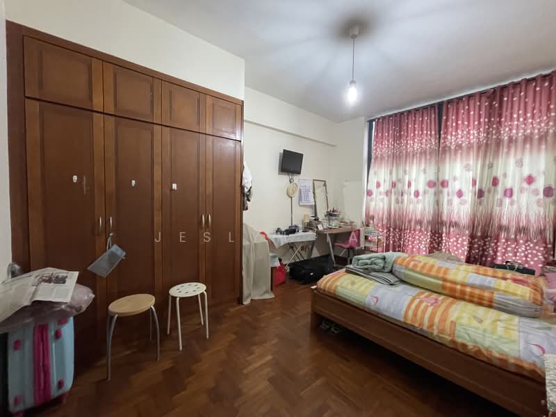 East Meadows, 30 Tanah Merah Kechil Road, 3 Bedrooms, 1,356 sqft, Condominium For Sale, by Jeslyn Tan, 500210766 - Bedroom - PropertyGuru.com.sg