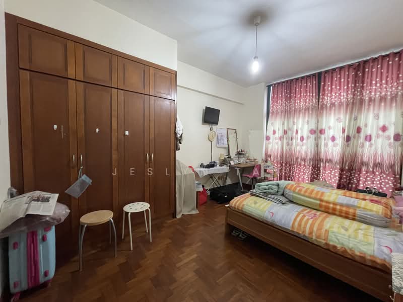 East Meadows, 30 Tanah Merah Kechil Road, 3 Bedrooms, 1,356 sqft, Condominium For Sale, by Jeslyn Tan, 500210766 - Bedroom - PropertyGuru.com.sg