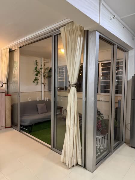426 Bukit Batok West Avenue 2, 426 Bukit Batok West Avenue 2, Dairy Farm / Bukit Panjang / Choa Chu Kang, 3 Bedrooms, 1,399 sqft, HDB Flat For Sale, by Genie Kuan, 500210790 - Balcony - PropertyGuru.com.sg
