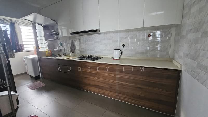 228A Ang Mo Kio Street 23, 228A Ang Mo Kio Street 23, 3 Bedrooms, 1,216 sqft, HDB Flat For Sale, by Audrey Lim, 500210793 - Kitchen - PropertyGuru.com.sg