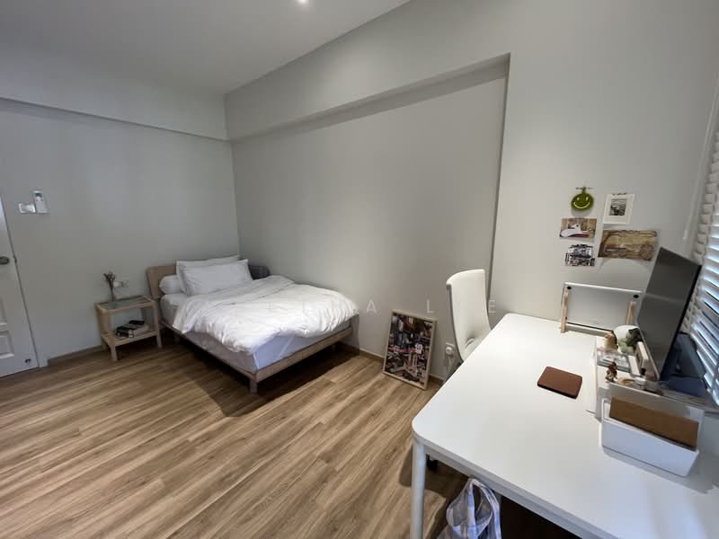 Carissa Park Condo, 4 Flora Drive, 2 Bedrooms, 1,001 sqft, Condominium For Rent, by Aretha Lee, 500210797 - Bedroom - PropertyGuru.com.sg