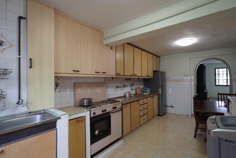 27 Telok Blangah Way, 27 Telok Blangah Way, 3 Bedrooms, 883 sqft, HDB Flat For Sale, by Kesinee Kess, 500210806 - Kitchen - PropertyGuru.com.sg