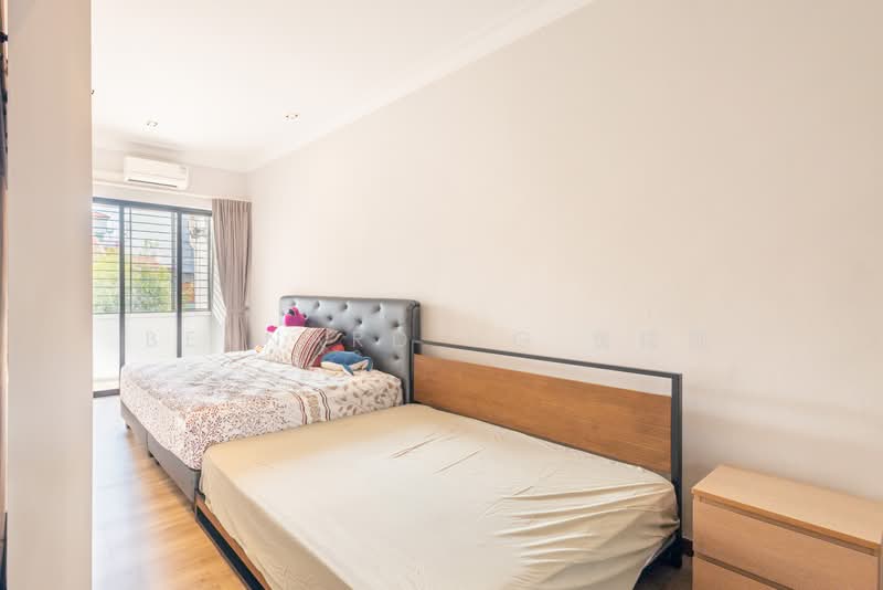 D19 Landed for sale! Within 1km Maris Stella, short walk to Bartley MRT!, How Sun Drive, Lorong How Sun, Bartley Road, 5 Bedrooms, 3,200 sqft, Terraced House For Sale, by Bernard Ng 黄俊凯, 500210807 - Bedroom - PropertyGuru.com.sg