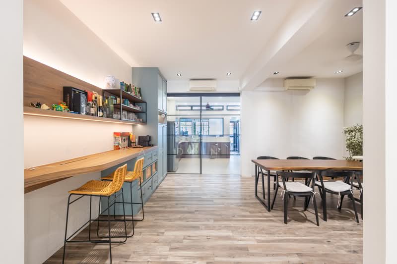 D19 Landed for sale! Within 1km Maris Stella, short walk to Bartley MRT!, How Sun Drive, Lorong How Sun, Bartley Road, 5 Bedrooms, 3,200 sqft, Terraced House For Sale, by Bernard Ng 黄俊凯, 500210807 - Kitchen - PropertyGuru.com.sg