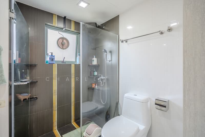 Chantilly Rise, 82 Hillview Avenue, 4 Bedrooms, 1,733 sqft, Condominium For Sale, by Charles Chua, 500210808 - Bathroom - PropertyGuru.com.sg