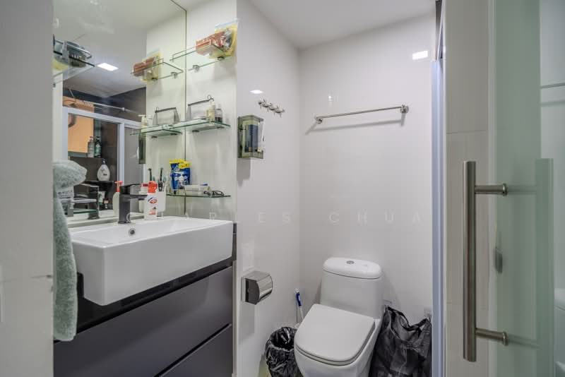 Chantilly Rise, 82 Hillview Avenue, 4 Bedrooms, 1,733 sqft, Condominium For Sale, by Charles Chua, 500210808 - Bathroom - PropertyGuru.com.sg