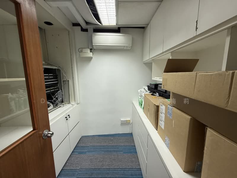 Royal Building (formerly One Philip St), 1 Phillip Street, 2,659 sqft, Office For Rent, by Dolly Chia 谢梅莉, 500210809 - Interior - CommercialGuru.com.sg