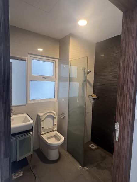 Le Regal, 340 Geylang Road, 2 Bedrooms, 570 sqft, Apartment For Rent, by Lisa Liu, 500210816 - Bathroom - PropertyGuru.com.sg